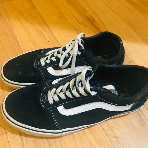 Vans Sneakers - Picture 1 of 2